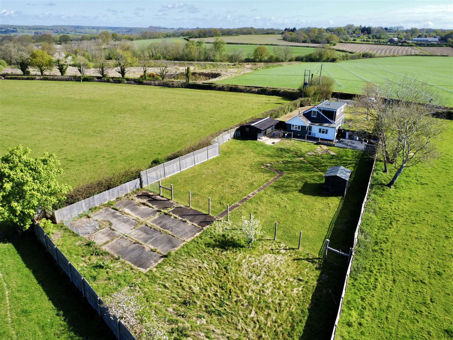 Fourteen Acre Lane, Three Oaks